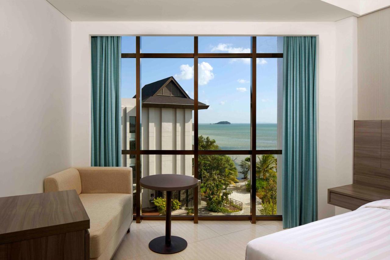 Hotel Fairfield By Marriott Belitung Tanjung Pandan Esterno foto